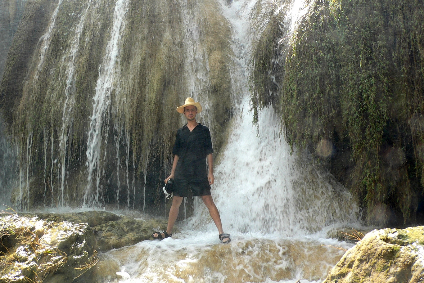 Me Under
Erawan Waterfall